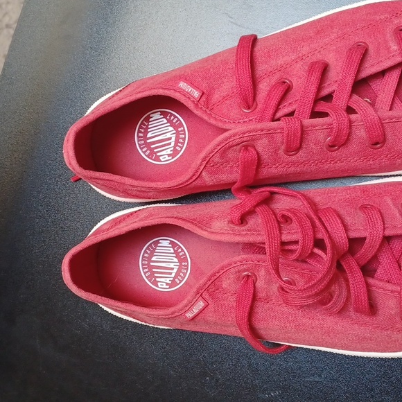 Red Palladium sneakers. - Picture 2 of 4